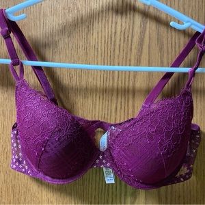 Victoria’s Secret lined Demi bra with stars on band